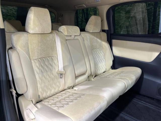 Toyota ALPHARD 2021-05 18733-8