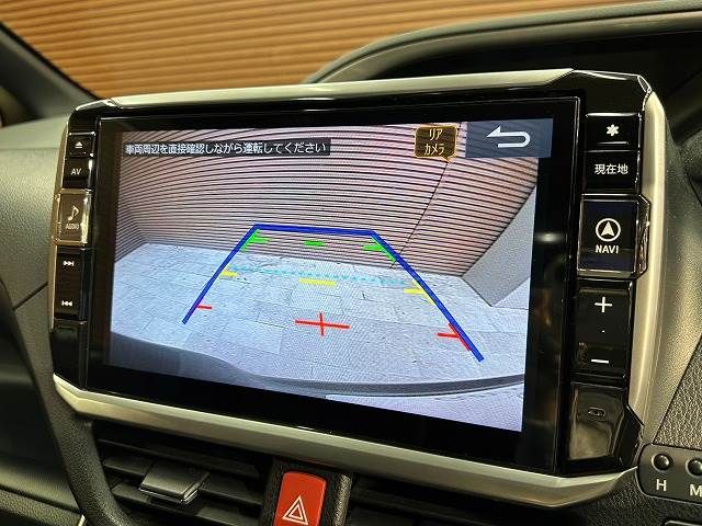 Toyota VOXY HYBRID 2017-12 180786-3