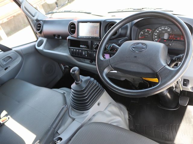 Hino DUTRO 2014-08 193345-17