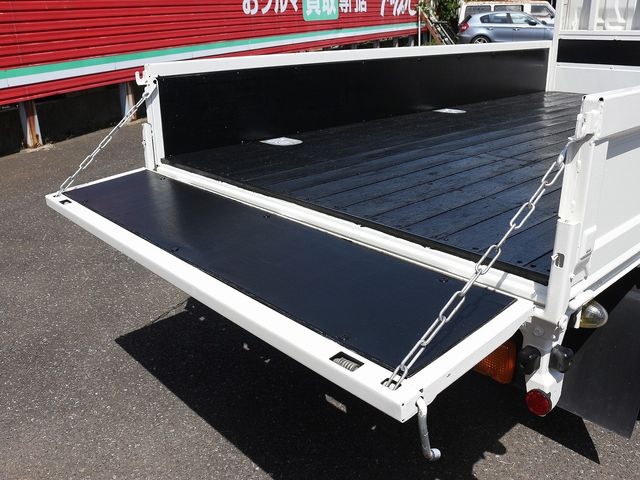 Hino DUTRO 2014-08 193345-8