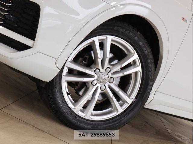 Audi Q3 2017-11 317821-26