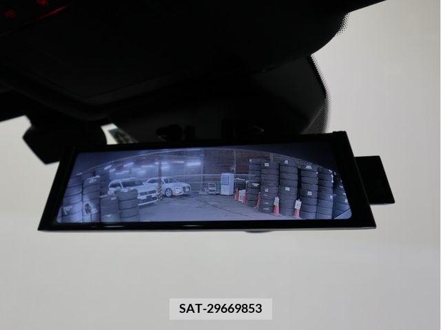 Audi Q3 2017-11 317821-20