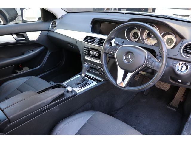 Mercedes Benz C-CLASS 2012-06 823-8