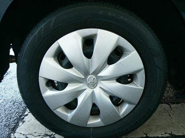 Toyota SPADE 2013-01 1735-18