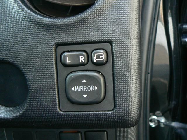 Toyota SPADE 2013-01 1735-12