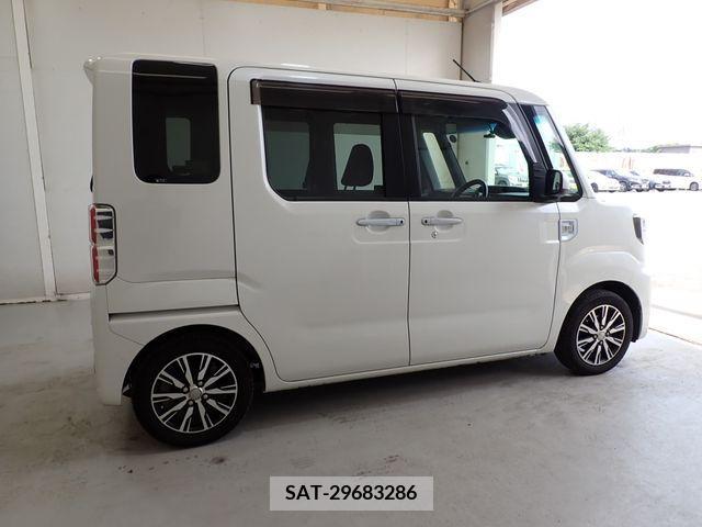 Daihatsu WAKE 2017-08 342407-4