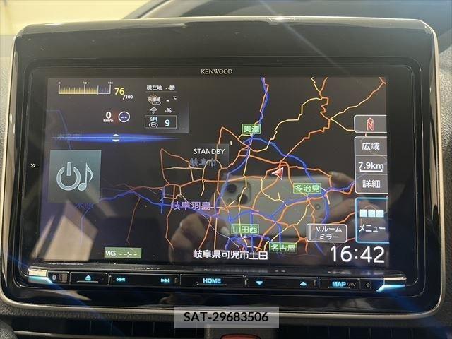 Toyota VOXY HYBRID 2017-02 381746-28