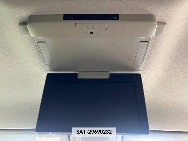 Toyota VOXY 2016-03 340668-4