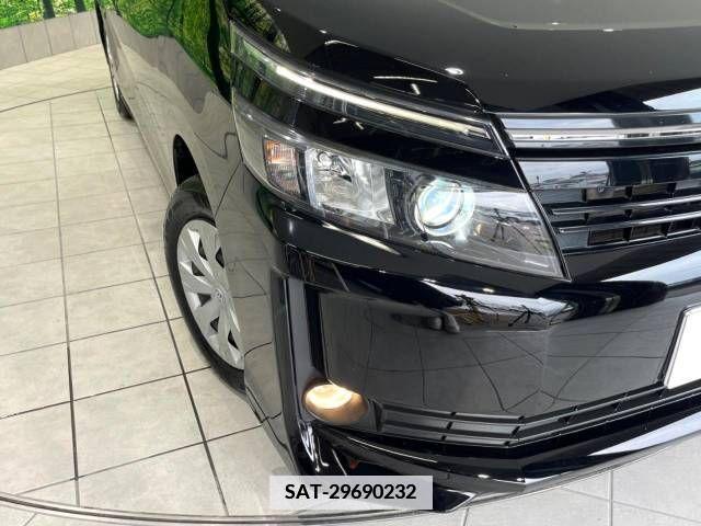 Toyota VOXY 2016-03 340668-13