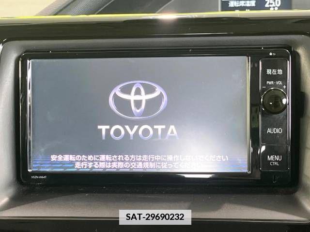 Toyota VOXY 2016-03 340668-2