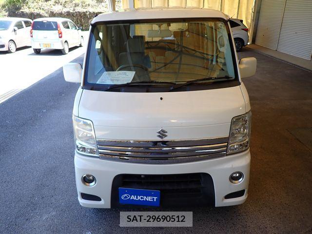 Suzuki EVERY WAGON 2011-12 268982-4