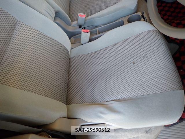 Suzuki EVERY WAGON 2011-12 268982-17