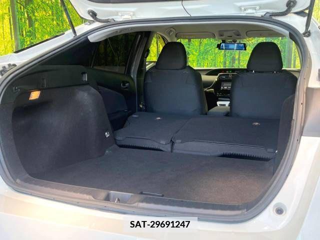 Toyota PRIUS 2017-08 366390-10