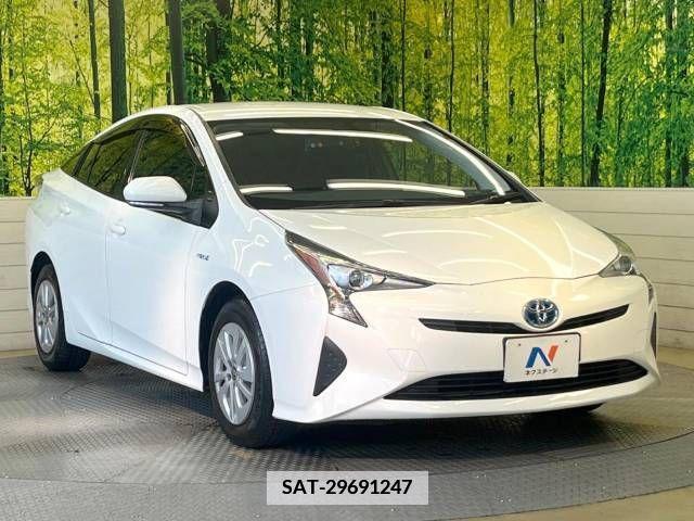 Toyota PRIUS 2017-08 366390-16