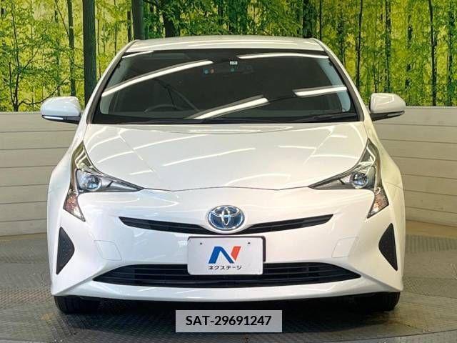 Toyota PRIUS 2017-08 366390-14