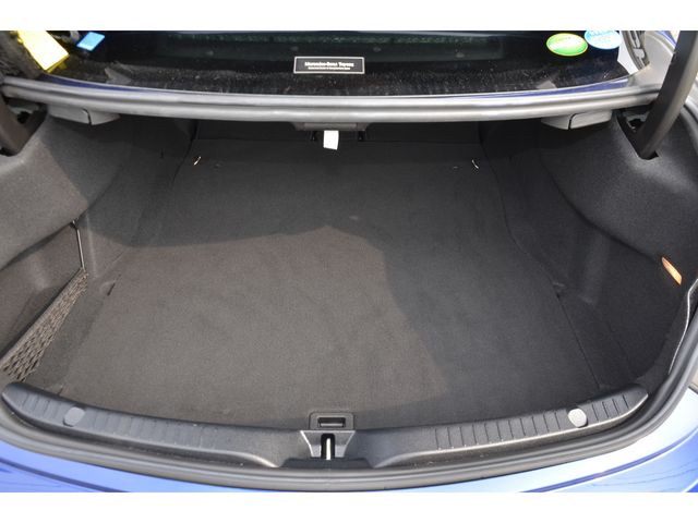 Mercedes Benz C-CLASS 2016-05 21557-17