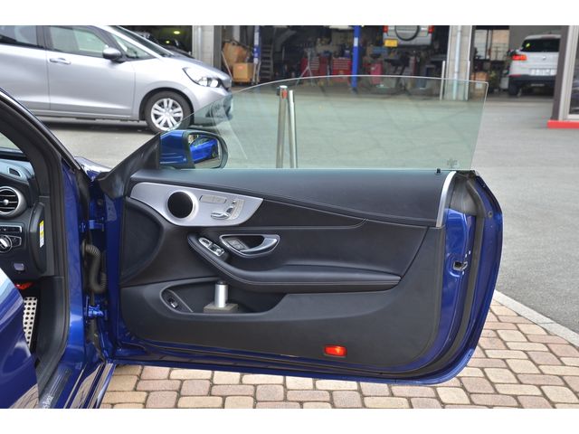 Mercedes Benz C-CLASS 2016-05 21557-19