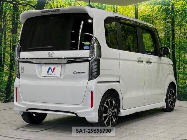 Honda N BOX CUSTOM 2019-10 349383-17