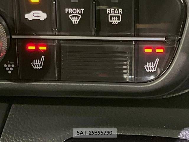 Honda N BOX CUSTOM 2019-10 349383-4