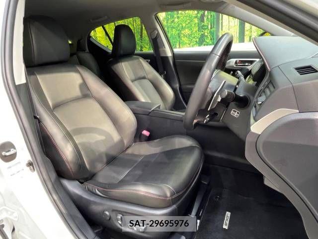 Lexus CT 2013-08 241101-8