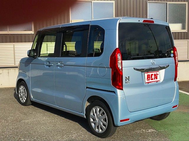 Honda N BOX 2018-01 10349-8