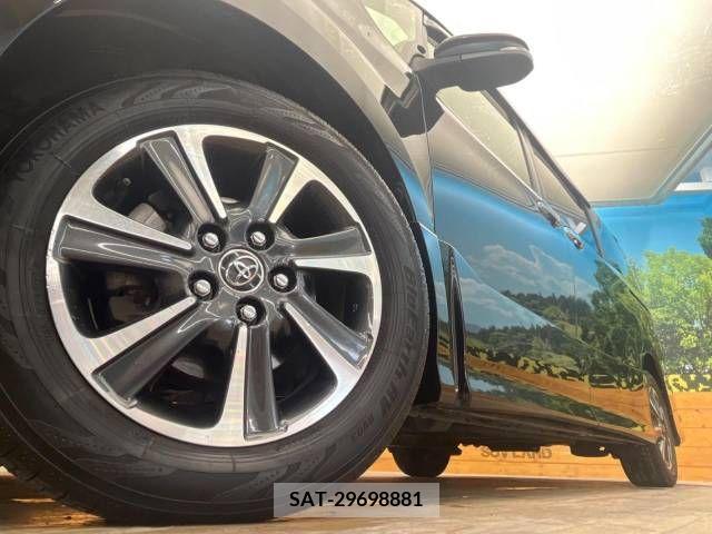 Toyota NOAH 2017-12 279488-13