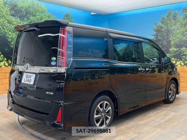 Toyota NOAH 2017-12 279488-17