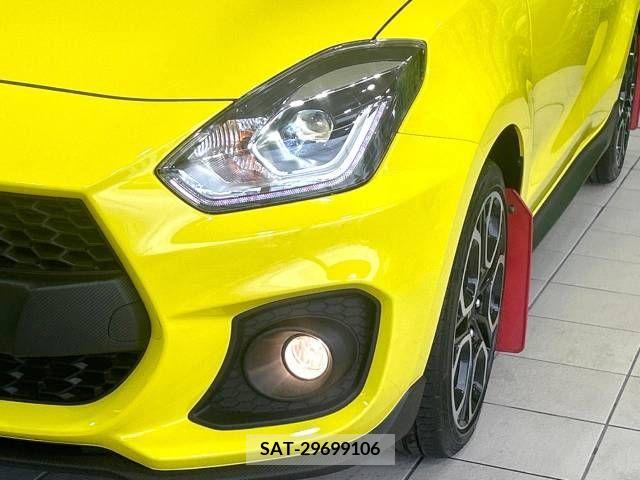 Suzuki SWIFT 2023-02 320831-12