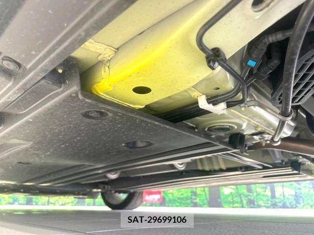 Suzuki SWIFT 2023-02 320831-19