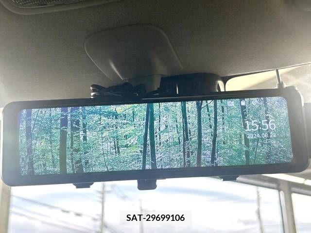 Suzuki SWIFT 2023-02 320831-6