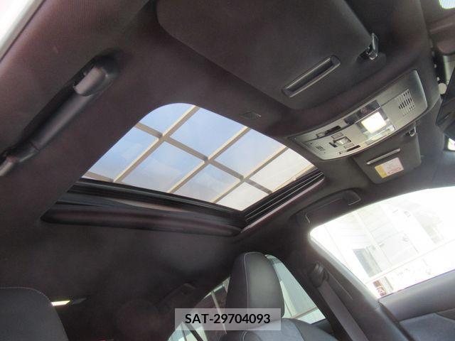 Lexus IS 2022-08 275425-9