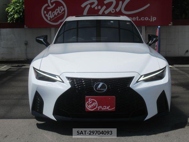 Lexus IS 2022-08 275425-10