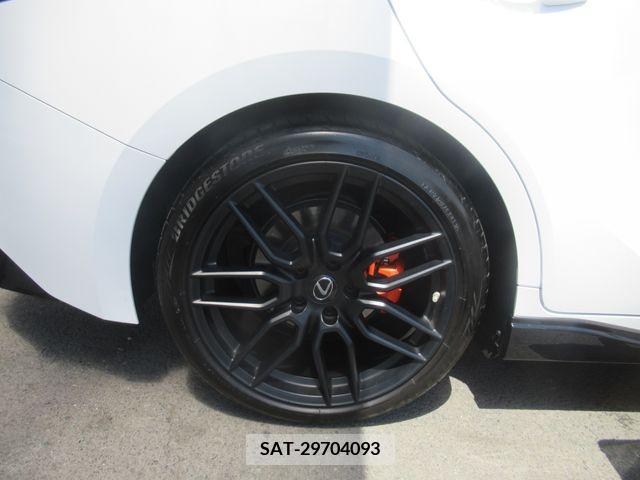 Lexus IS 2022-08 275425-12