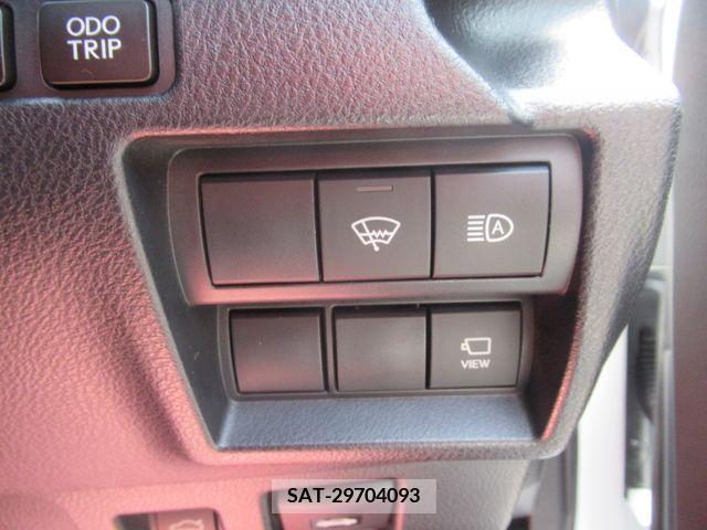 Lexus IS 2022-08 275425-18