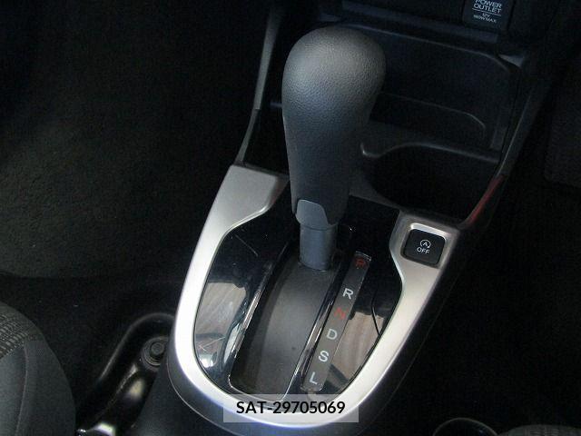 Honda FIT 2017-04 269778-19