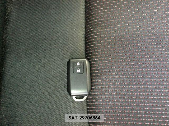 Suzuki SWIFT 2018-05 255771-11