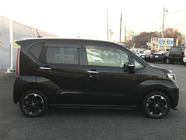 Daihatsu MOVE CUSTOM 2015-01 187257-3