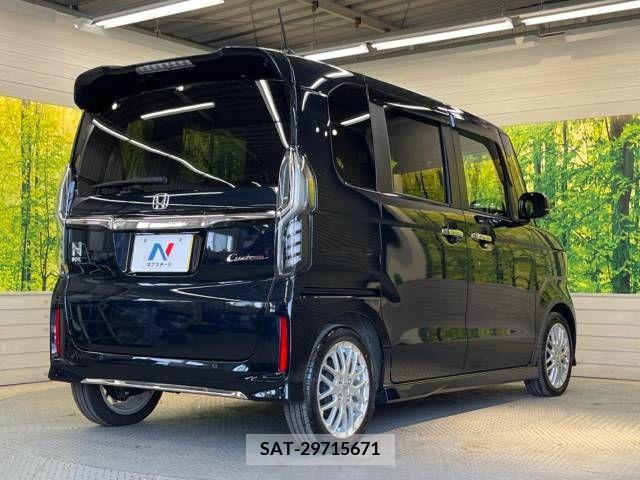 Honda N BOX 2022-06 307285-17