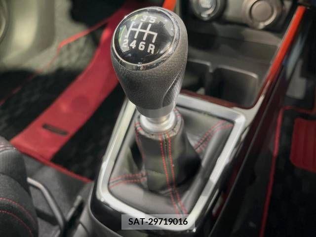 Suzuki SWIFT 2018-06 286622-2