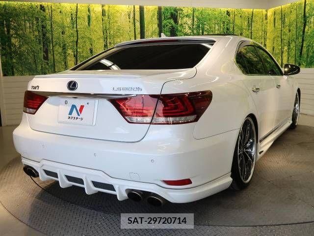 Lexus LS 2013-03 215625-17