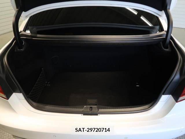 Lexus LS 2013-03 215625-11