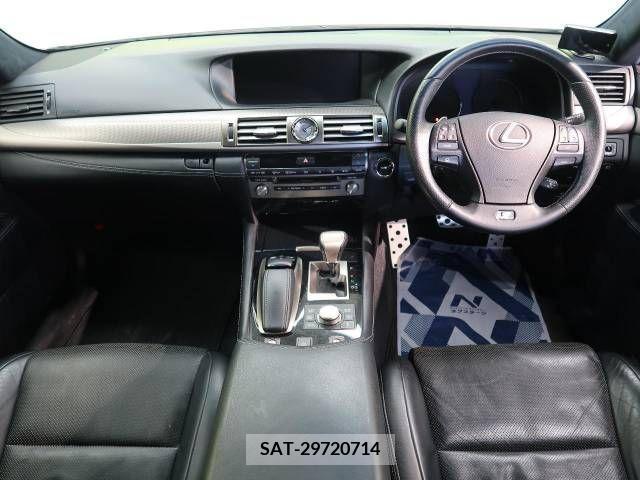 Lexus LS 2013-03 215625-1
