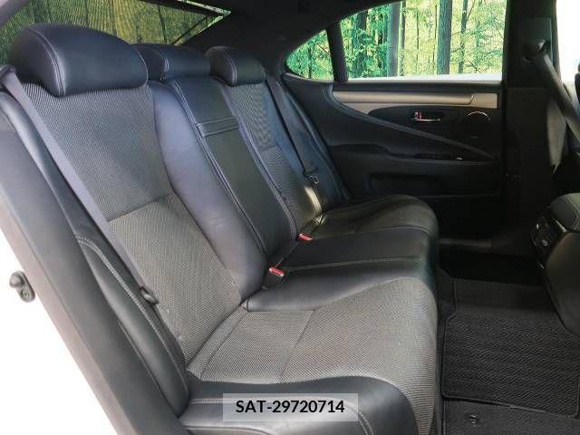 Lexus LS 2013-03 215625-10