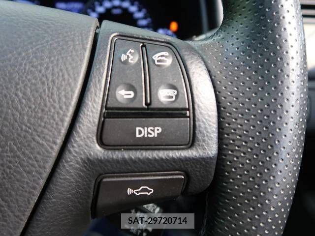 Lexus LS 2013-03 215625-5