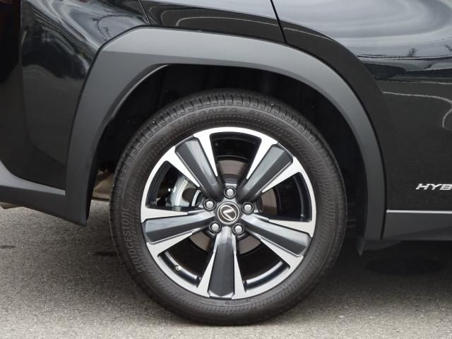 Lexus UX 2021-09 5016-9