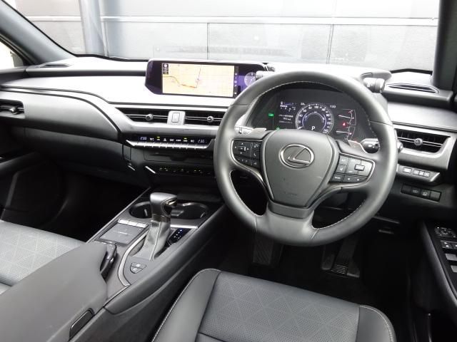 Lexus UX 2021-09 5016-13