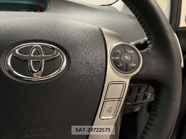 Toyota PRIUS PHV 2013-11 203939-24