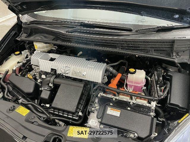 Toyota PRIUS PHV 2013-11 203939-25