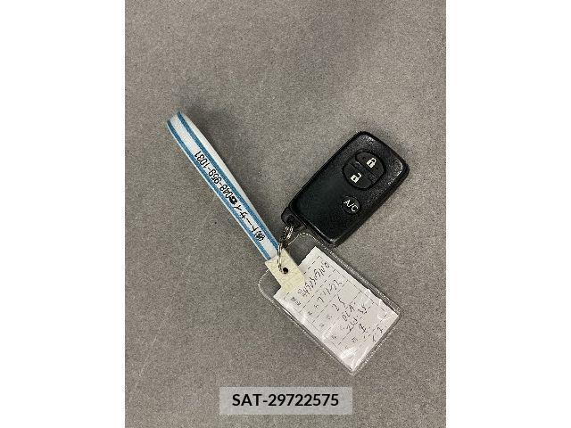 Toyota PRIUS PHV 2013-11 203939-26