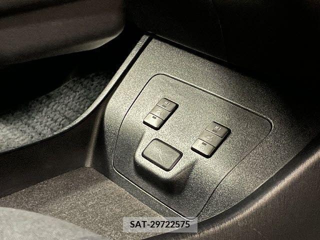 Toyota PRIUS PHV 2013-11 203939-27